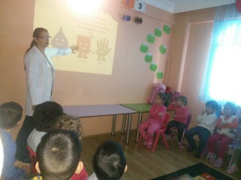 Minik Ellere Gripten Korunma Eğitimi