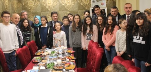 Başarılı Öğrenciler Onurlandırıldı