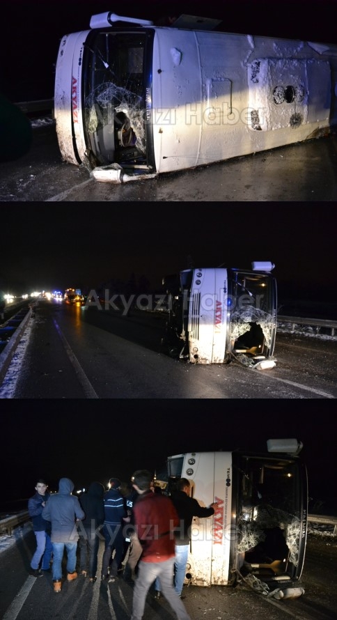 Akyazı Adapazarı Yolcu Minibüsü Devrildi