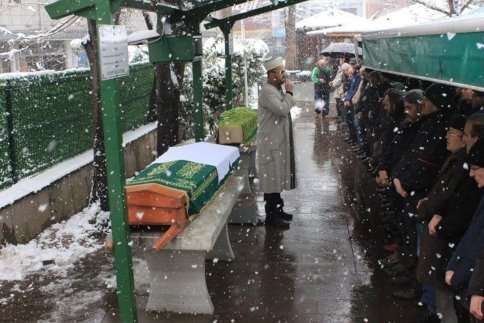 İsmail Akdeniz Defnedildi