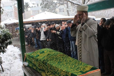 İsmail Akdeniz Defnedildi