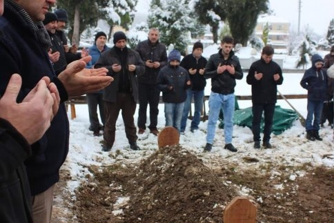 İsmail Akdeniz Defnedildi