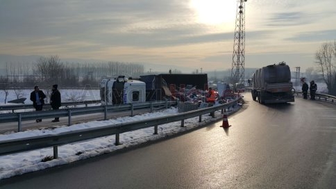 Kamyon Hakimiyetini Kaybetti