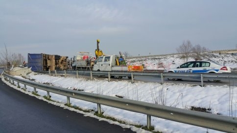 Kamyon Hakimiyetini Kaybetti