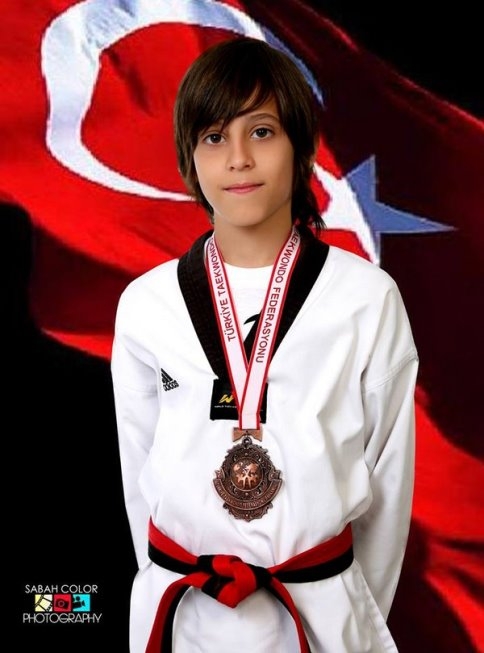 Akyazılı Alper Tuna Alan Milli Takıma Seçildi