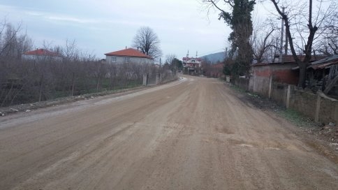 Köstebek Yuvasına Dönen Çukurlara Sosyal Medyada Tepki