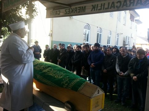 Sefa Çetin vefat etti.