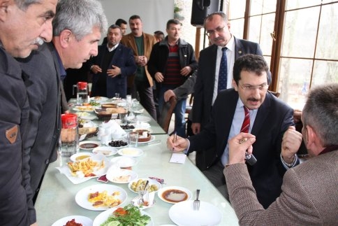 Ali İhsan Yavuz Akyazı’da Muhtarlarla Buluştu