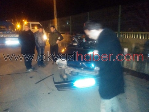 Osmanbey  Sapağında Trafik kazası 3 Yaralı