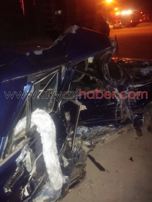 Osmanbey  Sapağında Trafik kazası 3 Yaralı