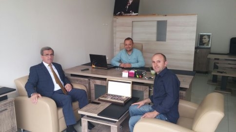 Ömercikler Mahesi Muhtarlığına Ömer Bozkurt Getirildi.