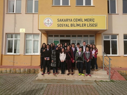 Madanoğlu Ortaokulu Sosyal Bilimler Lisesini Ziyaret Etti