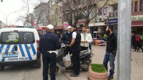 Motosiklet Denetimlerini Aralıksız Sürüyor