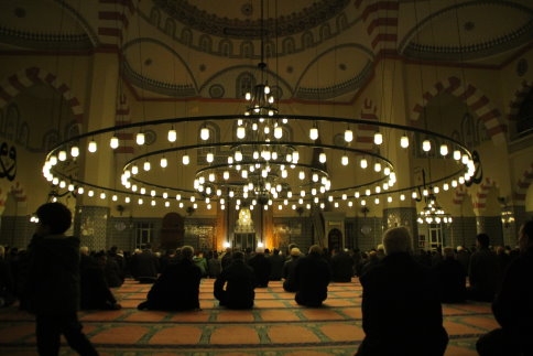 Akyazı’da Şehit Ve Gazileri Anma Programına Yoğun İlgi