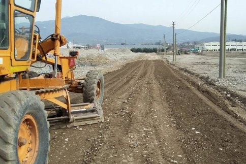 Fen İşleri Ekipleri Güzel Havaları İyi Değerlendiriyor