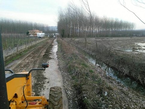 Fen İşleri Ekipleri Güzel Havaları İyi Değerlendiriyor
