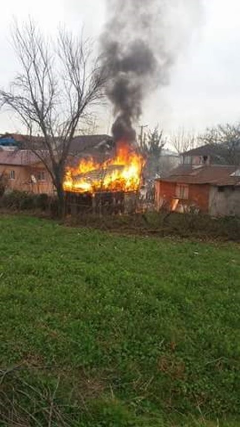 Odunlukta Çıkan Yangın Korkuttu