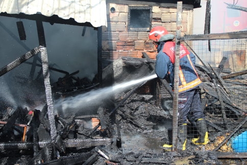 Yıldırım Beyazıt Caddesinde Yangın