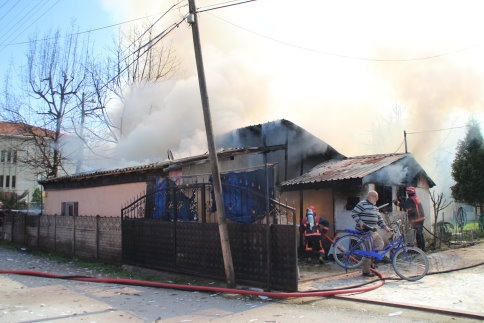 Yıldırım Beyazıt Caddesinde Yangın