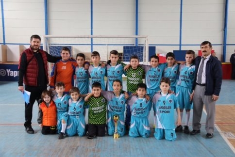 Okullar Arası Futbol Turnuvasında Final