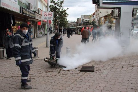 Akyazı’nın Tüm Mahelerinde Larva Mücadelesi Başladı
