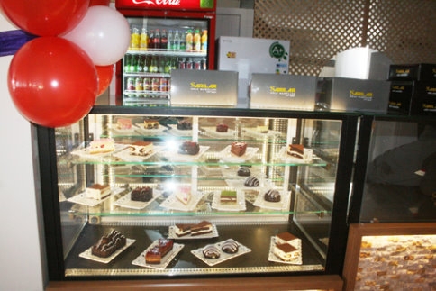 Cafe Ben Törenle Açıldı