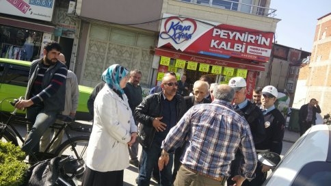 “ U “ Dönüşü yaparken çarpıştılar