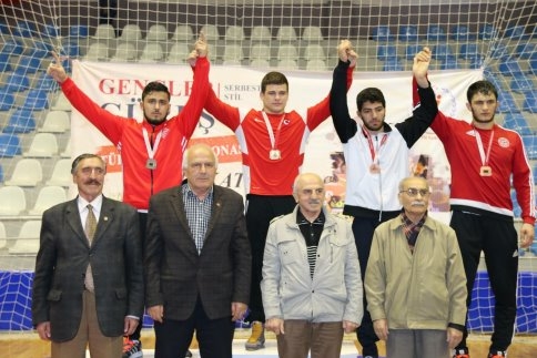 Gençler Türkiye ikincisi Semih Yazıcı oldu