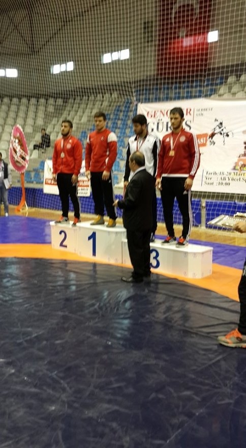 Gençler Türkiye ikincisi Semih Yazıcı oldu