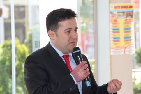 Akyazı Belediyesi Başarılı Sporcuları Ödüllendirdi