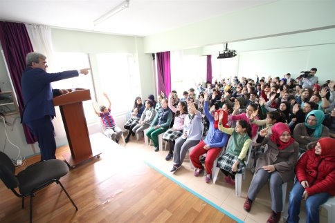 Başkan Öğrencilerle Buluştu