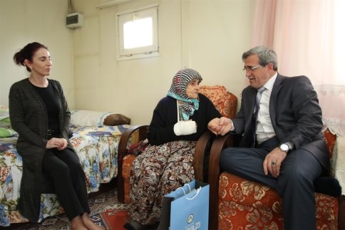 Başkan Akcan’dan Yaşlılar Haftasında Anlamlı Ziyaretler