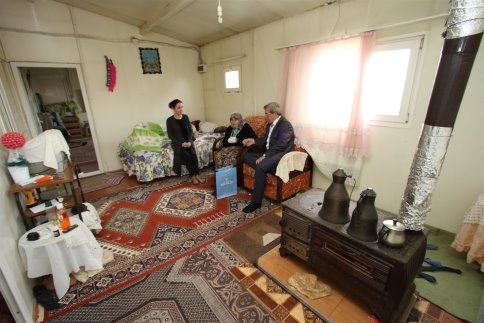 Başkan Akcan’dan Yaşlılar Haftasında Anlamlı Ziyaretler