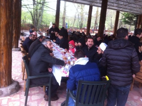 Akyazı Halkı Yetim Projesine Destek Verdi.