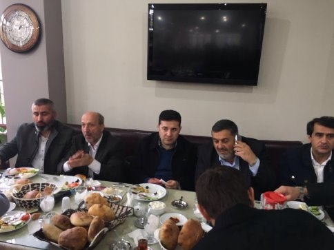 Akyazı Halkı Yetim Projesine Destek Verdi.