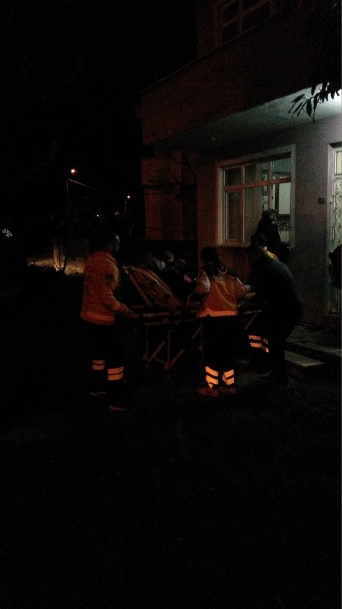 Evde Yemek Pişiren Kadın Hastanelik Oldu