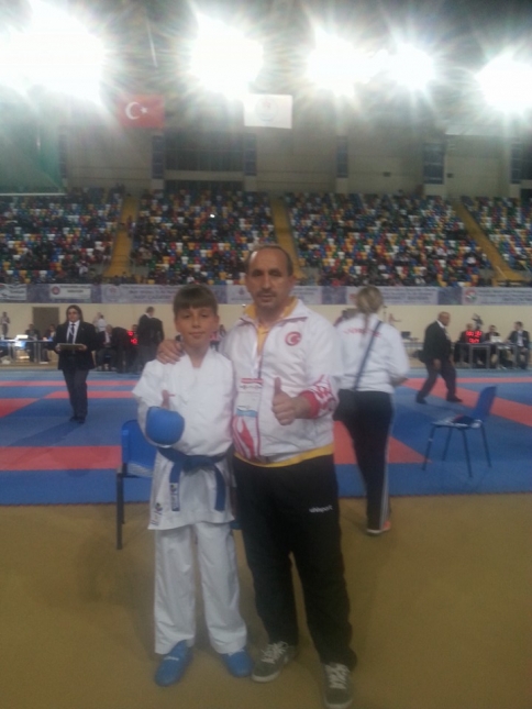 Karatecilerden Muhteşem Başarı