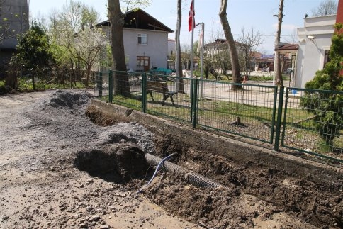 Alt Yapı  Çalışmalarında Durmak Yok
