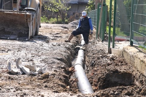 Alt Yapı  Çalışmalarında Durmak Yok
