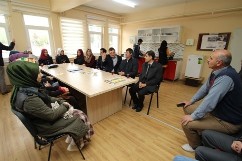 Yeni Atanan Öğretmenlere İlk İntibak Programı 