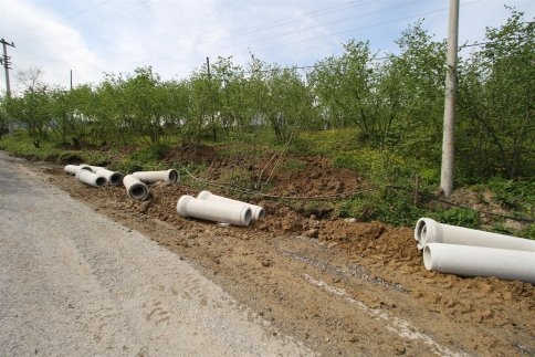 Taşburun Mahesinde Alt Yapı Çalışmaları Devam Ediyor