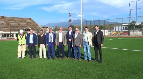 İlk Şutu Başkan Çekti. Vurdu Gol Oldu !