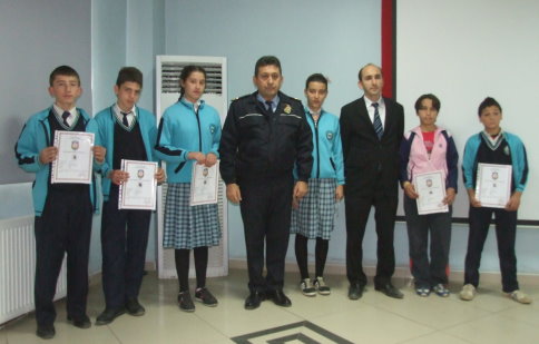 Öğrenci Trafik Polisleri Görev Başında