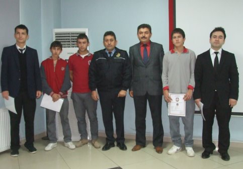 Öğrenci Trafik Polisleri Görev Başında