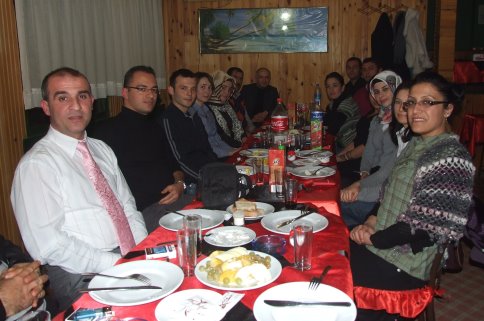 Dokurcun Lisesi Öğretmenleri Yemekte Bir Araya Geldi