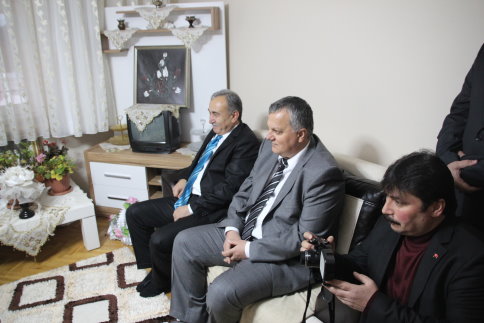 Bakan Çelik ve Akrabası Arasında Komik Diyalog