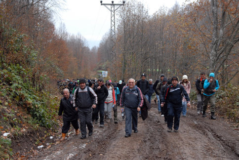 -5 Derece Soğukta Keremali'ye Yürüdüler