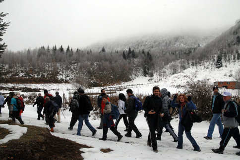 -5 Derece Soğukta Keremali'ye Yürüdüler