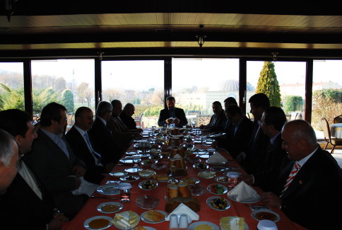 Bakan Çelik Mutlu Ayrıldı