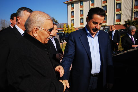 Bakan Çelik Mutlu Ayrıldı